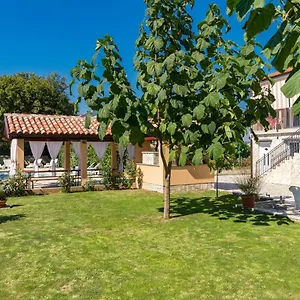 Kenđel Appartement Fažana